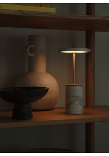 Mermer Tabanlı Taşınabilir Led Lamba 4 Kademeli Dimmer, Ip44, Şarj Plakalı, Søren Ravn Christensen Tasarımı Beyaz