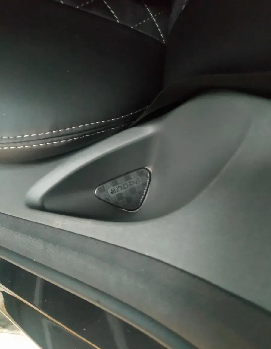 Gradicom Ford Focus 2 İçin Bardaklık Ve Kapı Yarıklık Paspasları 265010118