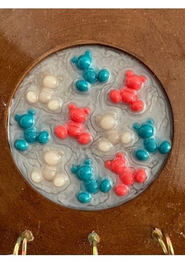 Pelince - Renkli Ayıcık Figürlü - Epoksi Ahşap Anahtar Askılığı Tek Ürün - Çap: 18 Cm Ahşap