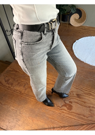 Ali Butik Gri Kemerli Kesik Paça Jean Gri
