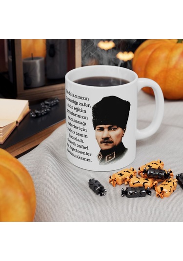 Atatürk Kalpaklı Ordular Yazılı Baskılı Öğretmenler Günü Hediyesi Beyaz