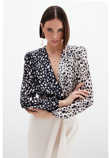 Sateen Kruvaze Desenli Bodysuit - Bej-Siyah