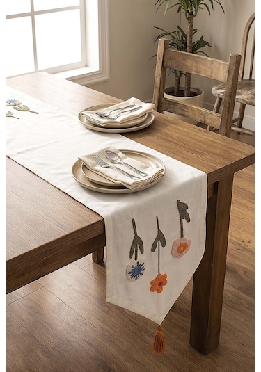 Renkli Kır Çiçekleri Punch İşlemeli Runner 35x140 Cm Çok Renkli