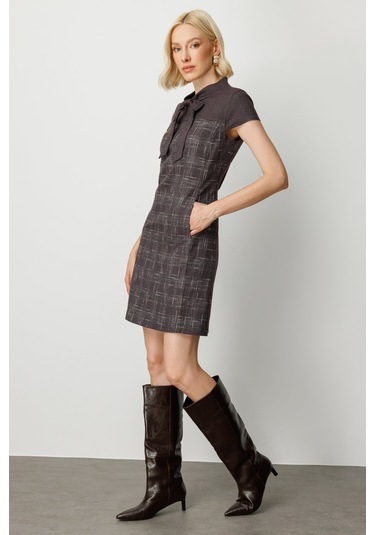 Ekol Kadın Yakası Fiyonk Detaylı Desenli Elbise 4019 Bordo Bordo