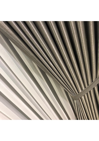 Parlak ve Hafif Monoray Kumaş Fon Perde