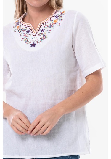 Kısa Kol Şile Bezi Gökkuşağı Nakış Detaylı Yazlık Bluz Beyaz Byz-beyaz Beyaz