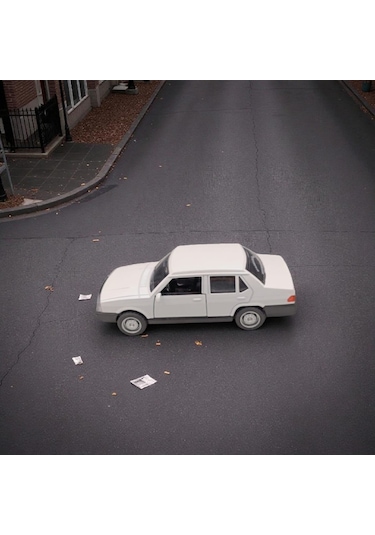 Nostaljik Metal Çek Bırak Beyaz Tofaş Şahin Araba Kapılar Açılır Diğer