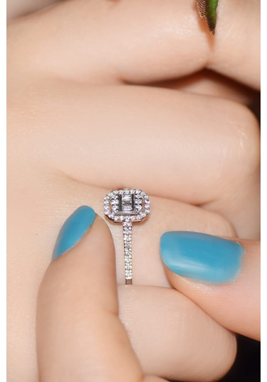 Modern Tasarım 0.25 Ct Baget Kare Tektaş Yüzük