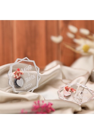 10 Lu Kişiye Özel Akrilik Magnet Nikah Şekeri - Gümüş Detaylı Çiçekli Tasarım