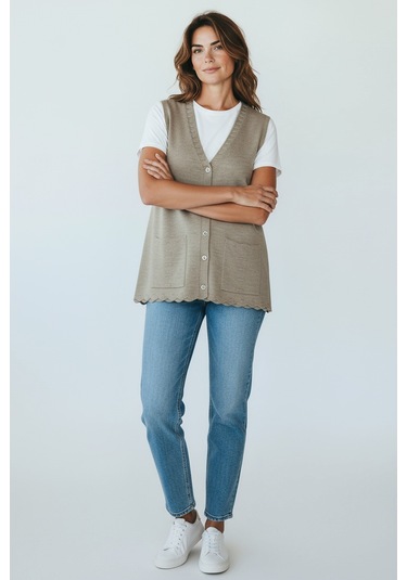 Kadın Önü Düğmeli Cepli Kalın Kışlık Kısa Yelek Krem