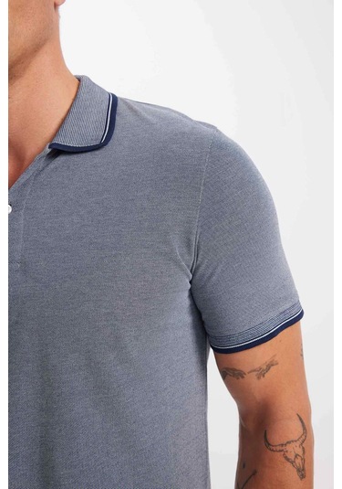 DeFacto Slim Fit Dar Kesim Polo Yaka Kısa Kollu Pamuklu Tişört D0033AXNSNV241 DeFacto Slim Fit Dar Kesim Polo Yaka Kısa Kollu Pamuklu Tişört D0033AXNSNV241