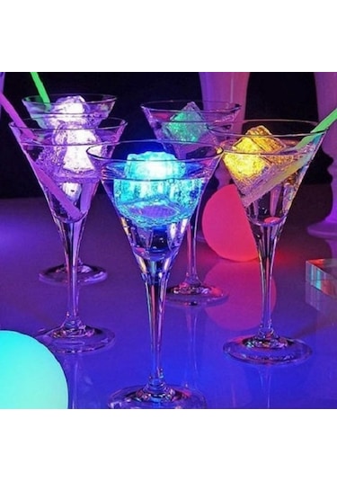 LED LİGHT ICE CUBE 12 ADET LED IŞIKLI BUZ KÜPÜ RENKLİ KOKTEYL IŞIĞI RENKLİ LED IŞIKLI BUZ KÜPÜ PARTİ LED Çok Renkli