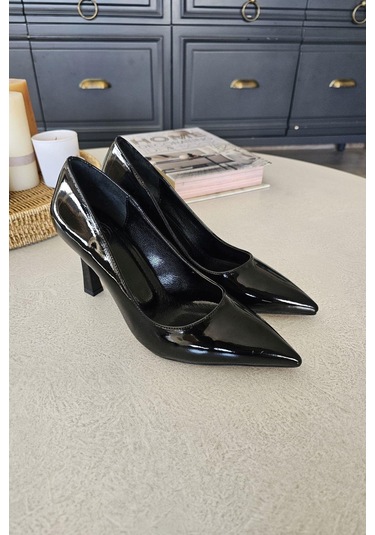 Ops 101308 Topukla Kadın Kadeh Topuk Stiletto Ayakkabı Siyah Rugan