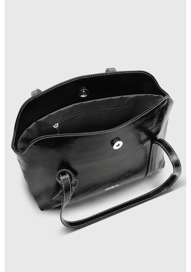 Rugan Siyah Kapaklı Bowling Omuz Çantası 270 Rugan Siyah