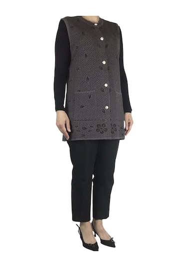 Kadın Sinli Önü Düğmeli Cepli İnce Delikli Yelek Siyah
