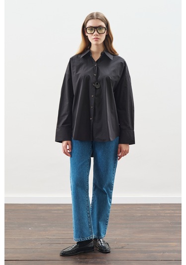 Tasarım Detaylı Oversıze Gömlek Siyah Siyah