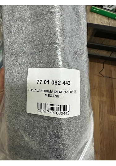 Renault Megane 2 Havalandırma Orta Izgarası 7701062442