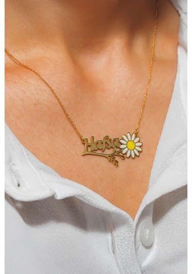 Kişiye Özel İsimli Altın Renk Gümüş Bayan Papatya Kolye