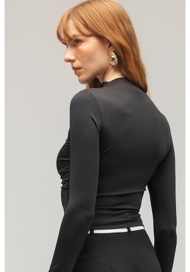 Saade Sââde Kadın Yarım Balıkçı Yaka Basic Örme Bluz - Drape Detaylı Siyah