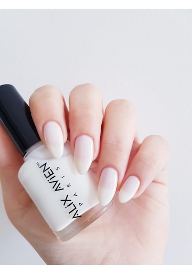 Alix Avien İnci Beyaz Oje 03 Yüksek Pigmentli Uzun Süreli Kalıcılık Hızlı Kuruma Nail Lacquer 03