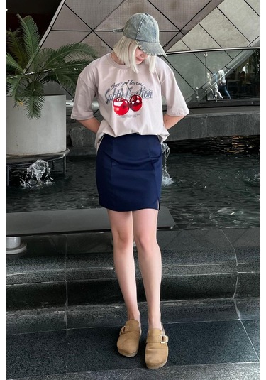 Madmext Lacivert Yüksek Bel Önden Yırtmaçlı Kısa Etek Mg2086 Lacivert