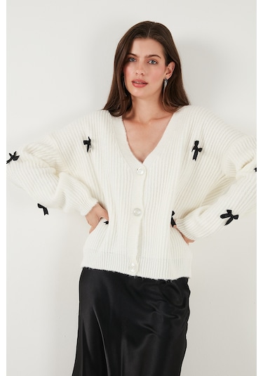 Lela Oversize Fit V Yaka Fiyonk Detaylı Düğmeli Bayan Hırka 4615577 Ekru