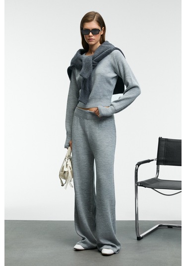 MARIPOSA Kadın Yuvarlak Yaka Çizgi Desenli Crop Geniş Paça Triko Grimelanj Alt-Üst Takım