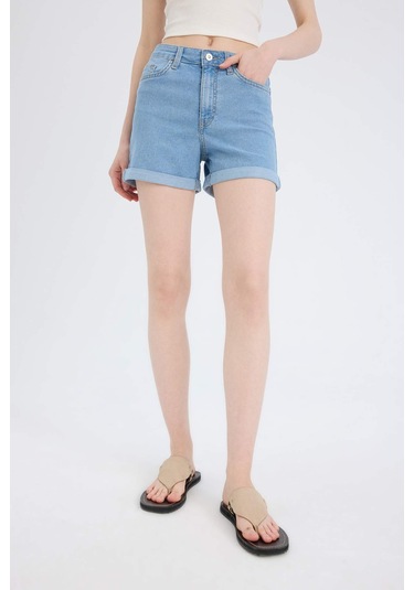 DeFacto Normal Bel Katlamalı Paça Jean Şort A1959AX25SMNM39 Mavi