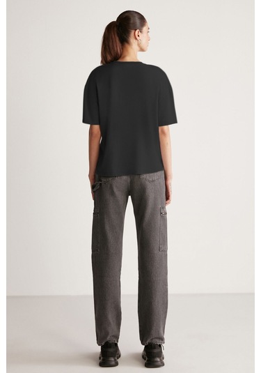 GRIMELANGE Jemmy Kadın %100 Organik Pamuk Relaxed Fit Yırtmaçlı Yuvarlak Yakalı Siyah T-shirt Siyah