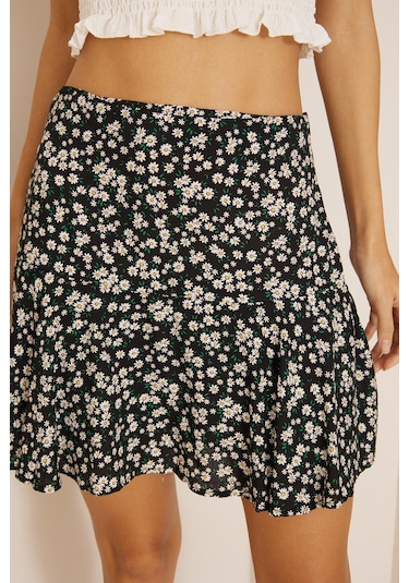 Darlin Moda Siyah Çiçek Desenli Mini Şort Etek Dm2024 Siyah