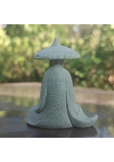 Yaleker Mini Balıkçı Heykeli: Yapay Taştan Yapılmış, Su Ortamları İçin Güvenli Ve Dekoratif Hobi Aksesuarı