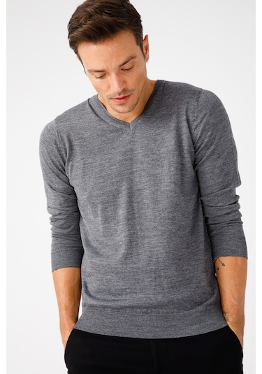 Desen Triko Erkek Basic V Yaka İnce Triko Kazak 02421602 Füme