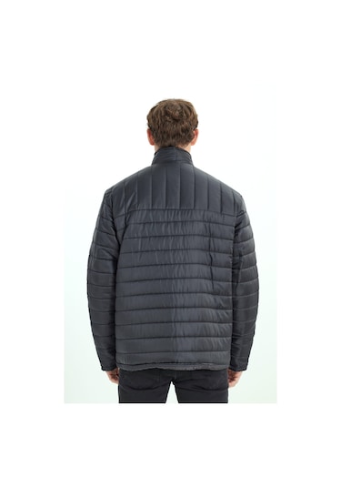 AC&Co / Altınyıldız Classics Erkek Siyah Sıcak Tutan Standart Fit Normal Kesim Dik Yaka Yan Cepli Mont Siyah AC&Co / Altınyıldız Classics Erkek Siyah Sıcak Tutan Standart Fit Normal Kesim Dik Yaka Yan Cepli Mont Siyah