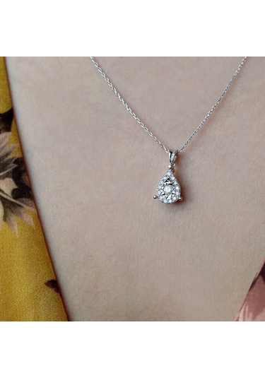 0.23 Ct.Damla Model Pırlanta Trend Kolye