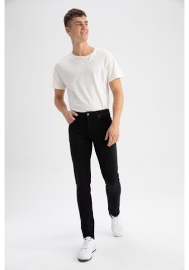 DeFacto Carlo Skinny Fit Ekstra Dar Kalıp Normal Bel Ekstra Dar Paça Jean Pantolon S2285AZ23SPNM40 DeFacto Carlo Skinny Fit Ekstra Dar Kalıp Normal Bel Ekstra Dar Paça Jean Pantolon S2285AZ23SPNM40