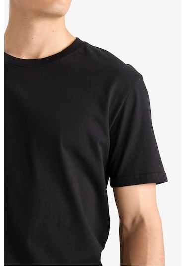 DeFacto Pamuk New Regular Fit Bisiklet Yaka Basic Düz Kısa Kollu Siyah Tişört V7699AZ25SPBK81 DeFacto Pamuk New Regular Fit Bisiklet Yaka Basic Düz Kısa Kollu Siyah Tişört V7699AZ25SPBK81