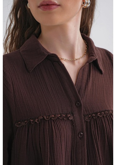 4677 Kadın Dantel Detaylı Müslin Gömlek Kahve Kahve