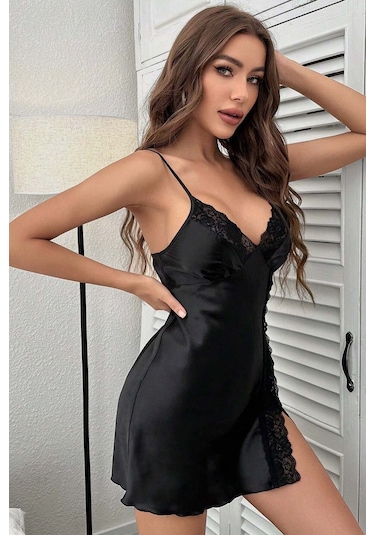 Merry See Dantelli Şık Yırtmaçlı Saten Gecelik Siyah