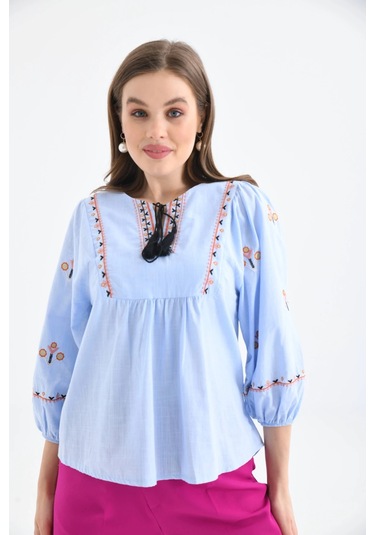 Kadın Bisiklet Yaka Balon Kol Otantik Nakış Detaylı Dokuma Bluz Bebe Mavi