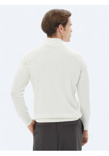 Kip Ekru Yarım Balıkçı Yaka Düz Örgü Yün Karışımlı Triko Kazak Ekru
