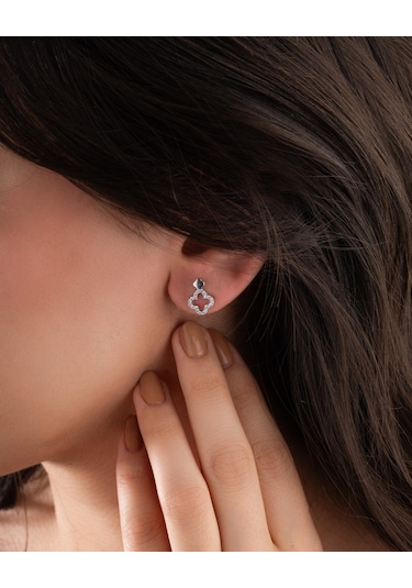 Roza Silver 925 Ayar Rodyum Zirkon Taşlı Dört Yapraklı Yonca Şık Çivili Gümüş Küpe Re10213