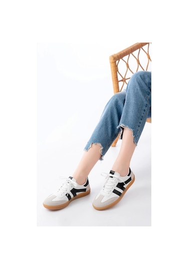 M-1004 Beyaz Bağcıklı Termo Taban Günlük Kadın Spor Beyaz