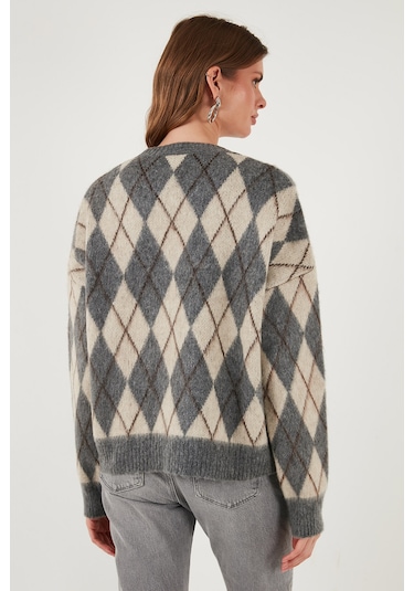 Lela Oversize Fit Bisiklet Yaka Baklava Desenli Yumuşak Dokulu Bayan Kazak 4616223 Gri