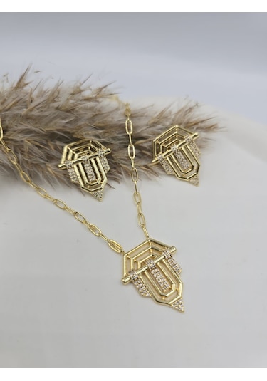 Vip Serenay Kimler Geldi Kimler Geçti Küpesi Gold