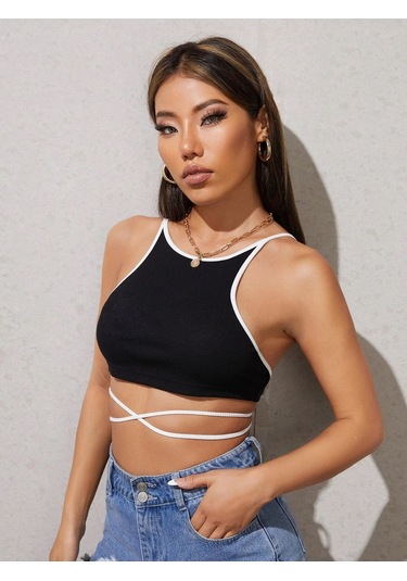 Askılı Halter Yaka İpli Siyah Renk Fitilli Crop Top Bluz