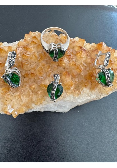 Aysesa Kalpli Yeşim Taşı Üzeri Markazit Kadın Gümüş Set