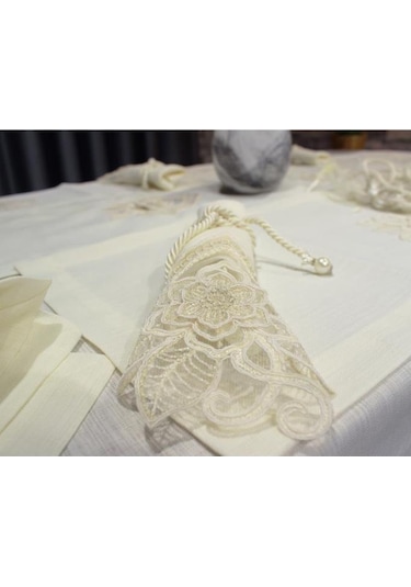 Fransız Dantelli El İşi Menekşe 34 Parça Amerikan Servis Seti Krem Krem