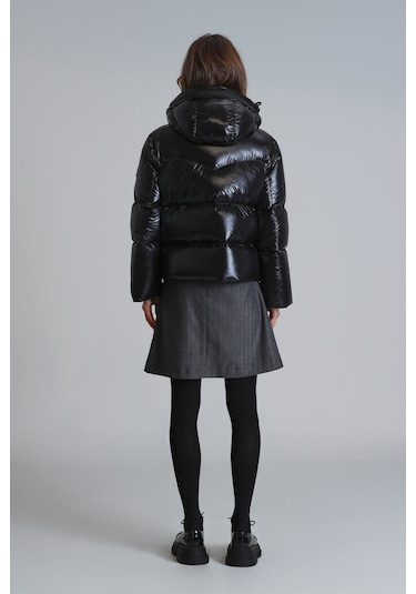 Lufian Shay Kaz Tüyü Kadın Mont Siyah Siyah 122120026100100 Siyah Lufian Shay Kaz Tüyü Kadın Mont Siyah Siyah 122120026100100 Siyah