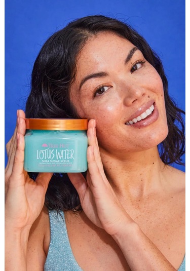 Tree Hut Lotus Water Shea Sugar Scrub Vücut Peelingi 510gr