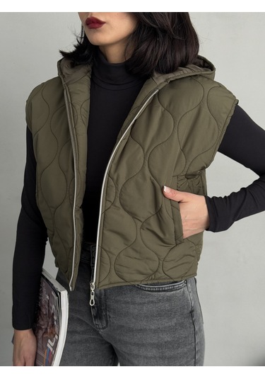 Kadın Cepli Kapitone Kapüşonlu Crop Yelek Haki